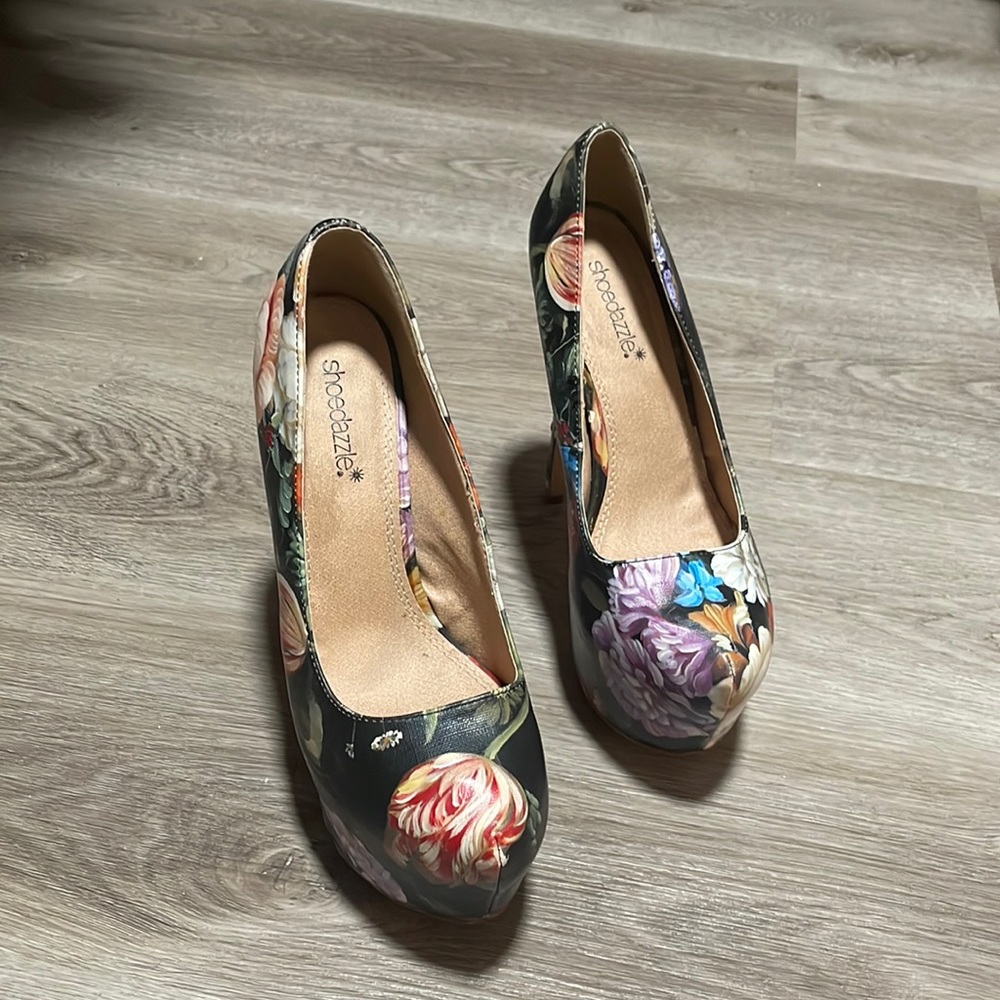 4 1/2 inch Floral Heals
